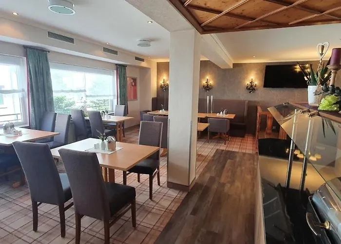 Goebel's Gaestehaus Am Park 호텔 3*